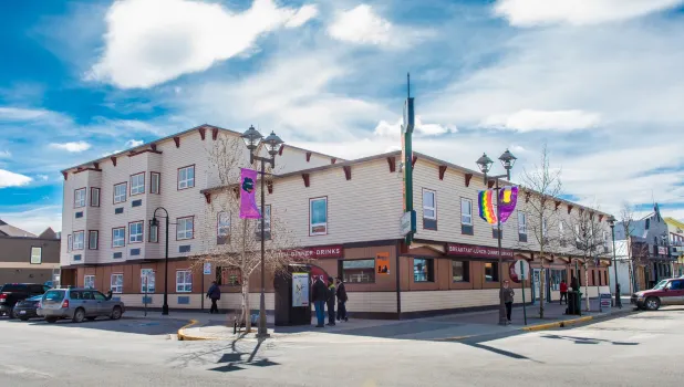 Edgewater Hotel Hotels near Erik Nielsen Whitehorse International Airport