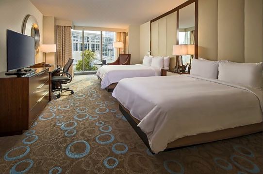 메리어트 마퀴스 워싱턴 DC의 웅장한 외관