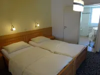 Hotel Restaurant Im Winkel Hotels in Bokel