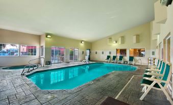 Oxford Suites Hermiston