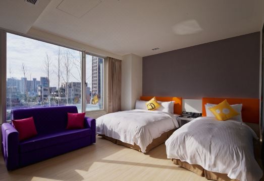 호텔 7 타이중 외관 또는 로비