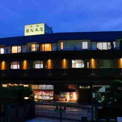 Wakamatsu Honten Hotel Exterior