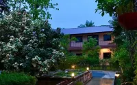 Ban Sakaekrang Resort Hotels in Uthai Thani