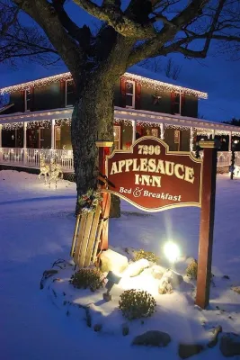 Applesauce Inn Bed and Breakfast