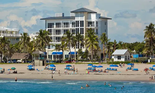 Royal Blues Hotel