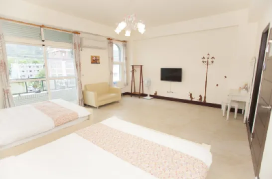 台東藍色棉花糖民宿 青青草原附近的飯店