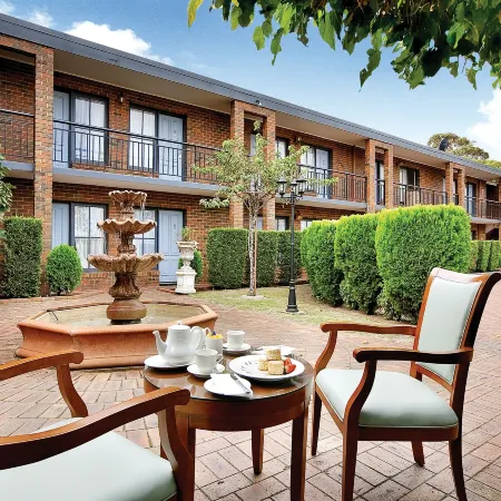 Best Western Plus Buckingham International