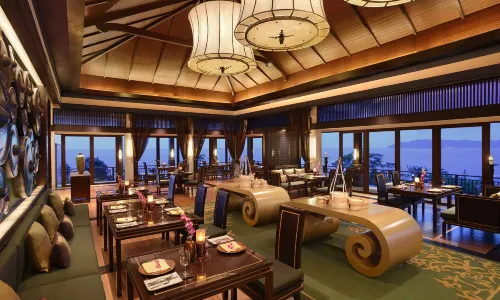 Khách sạn Banyan Tree Lăng Cô