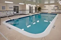 Fairfield Inn & Suites by Marriott Tallahassee Central - piscina