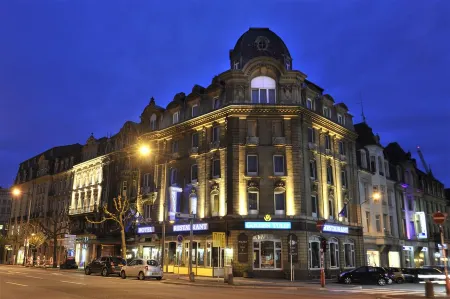 Golden Bay Beach Hotel Отели в г. Pyla