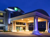 Holiday Inn Express & Suites MADISON-VERONA by IHG Hotels in Verona