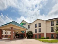 Quality Inn Hotels in Warrensburg