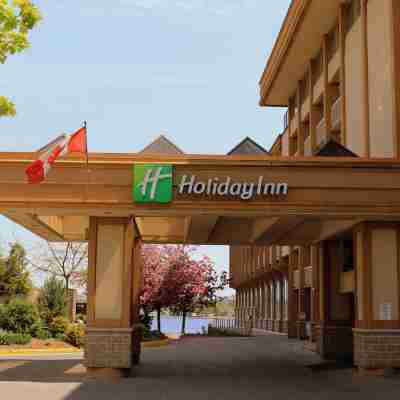 Holiday Inn Kingston-Waterfront Hotel Exterior