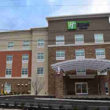 Holiday Inn Express & Suites ITHACA by IHG Hotel Exterior