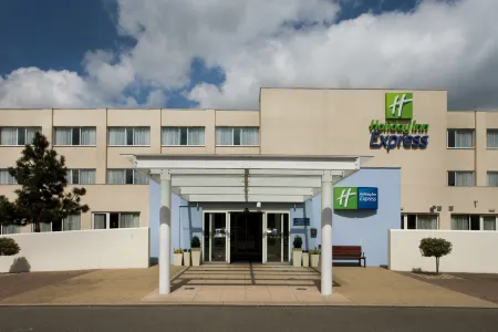 Holiday Inn Express Norwich Отели в г. Хеллесдон