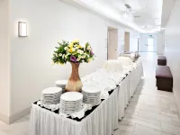 Holiday Inn Express RED DEER NORTH by IHG - Breakfast