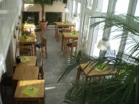 Lindemann Hotel - breakfast