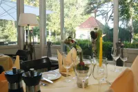 Strandhotel Sonnenburg Hotels in der Nähe von Lidl