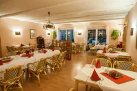 Torgauer Brauhof - Hotel & Restaurant Hotels in Zwethau