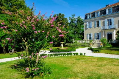 Logis Château Bellevue Hôtels à : Betbezer-d'Armagnac