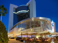 La Cigale Hotel Managed by Accor Hotels near Sky view Bar