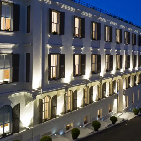 Tomtom Suites