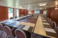 Eden Park Hotel Restaurant Hotels in Cormeilles