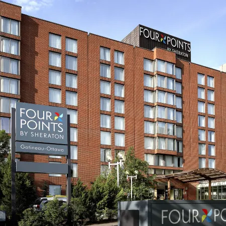 Four Points by Sheraton Hotel & Conference Centre Gatineau-Ottawa Отели рядом с достопримечательностью «Стадион «Реймон Шабо Грант Торнтон Парк»»