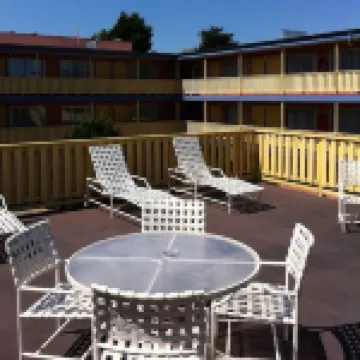 貝克汽車小屋旅館