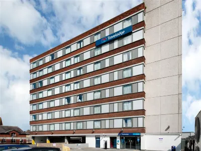 Travelodge Altrincham Central Hotel in zona Silver Blades