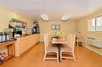Americas Best Value Inn Iola - Bữa sáng