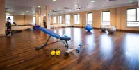 Treacys Hotel & Leisure Centre Waterford - parking