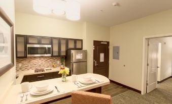 Staybridge Suites Ann Arbor - Univ of Michigan