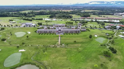 Jiva Hill Resort - Genève Hotels in Saint-Genis-Pouilly
