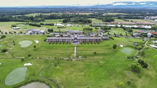 Jiva Hill Resort - Genève Hotels in Thoiry