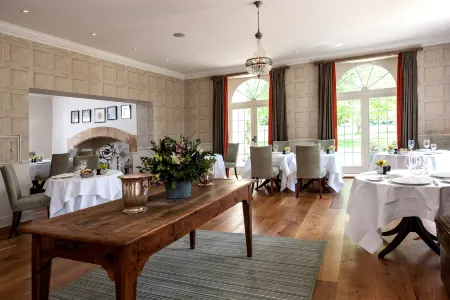 The Slaughters Country Inn Отели рядом с достопримечательностью «Лоуэр Слотер»