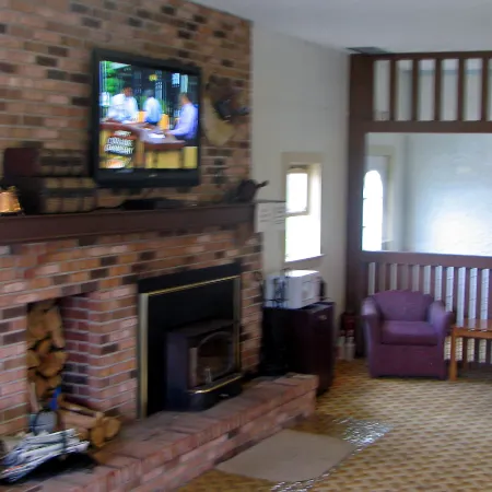 Henniker Motel