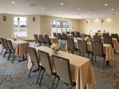 Redondo Beach Hotel, Tapestry Collection by Hilton Hotels in Redondo Beach