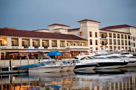 Delamar Greenwich Harbor