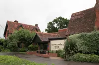 Ellington Lodge at the Concorde Hotels near Fleming Park Paddling Pool
