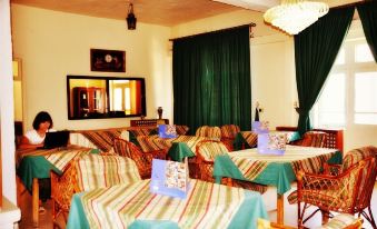 New Park Hotel