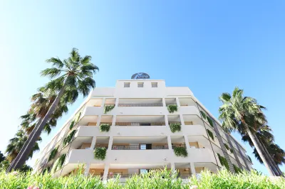 Apartamentos Jade