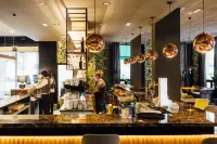 Hotel Malcom and Barret Hotels in Alfafar