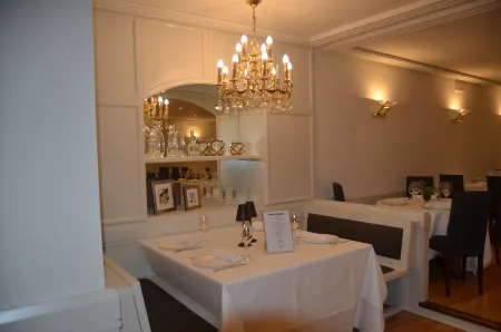 Hotel Brujas de Irues Отели в г. Тарасона и эль Монкайо