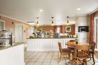 Baymont by Wyndham Beaumont