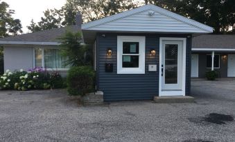 Lake Land Inn