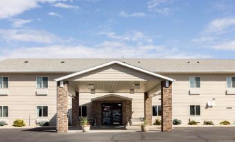 Quality Inn & Suites Watertown