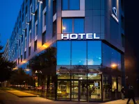 Q Hotel Plus Wrocław Hotels near Krzyki