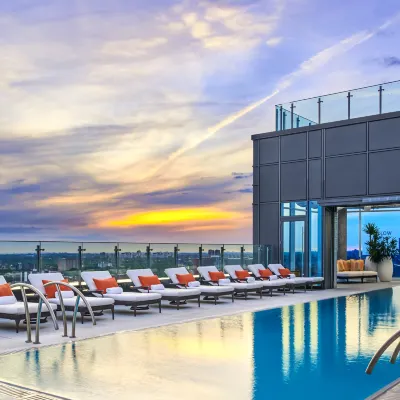 Hotel X Toronto, a Destination by Hyatt Hotel Hoteles cerca de Centro de Convenciones Direct Energy Centre