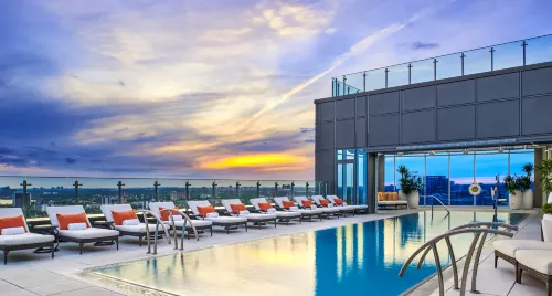 Hotel X Toronto, a Destination by Hyatt Hotel - Luxury